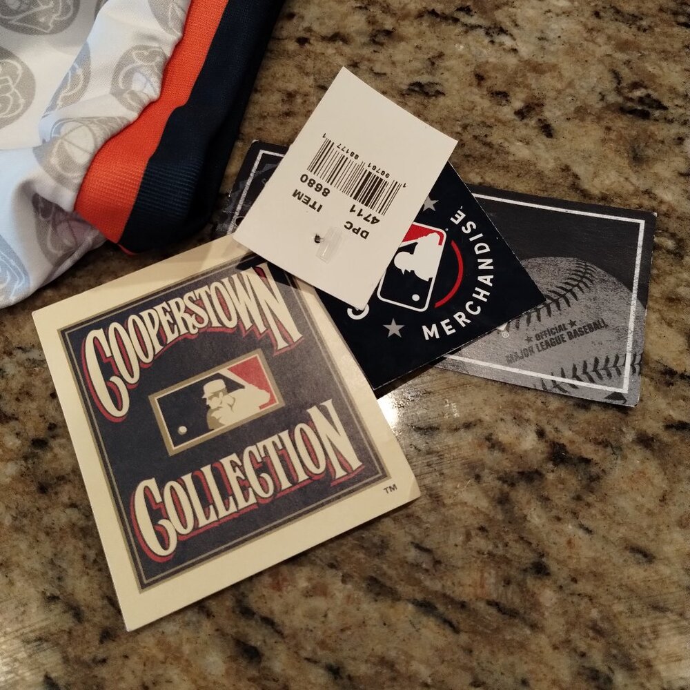 Cooperstown Collection Houston Astros All Over Logo Shirt Size S NWT - Picture 7 of 8